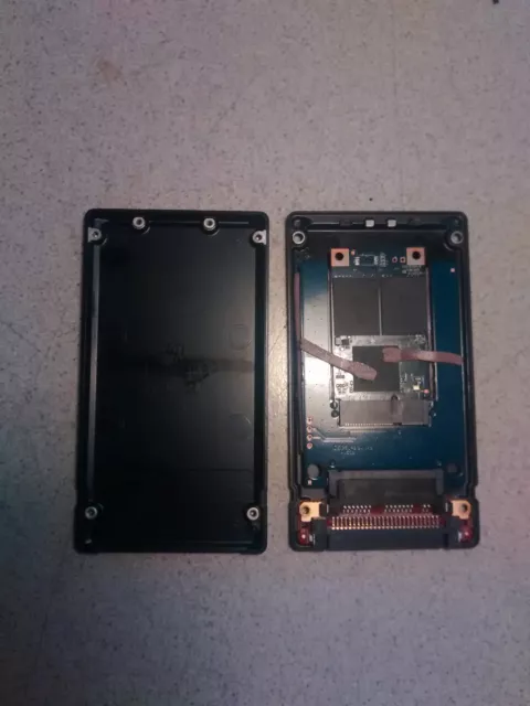 REDMAG SSD Deckel und Inhalt
