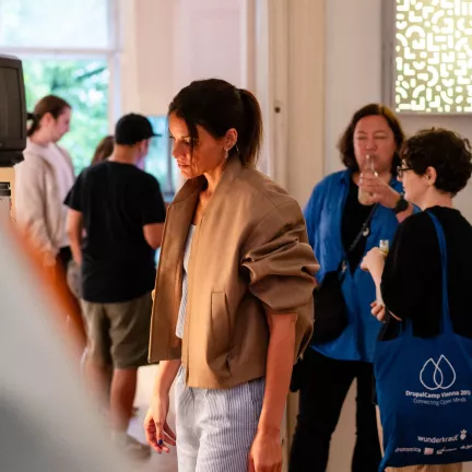 drupal meetup interessierte meschen im gespräch